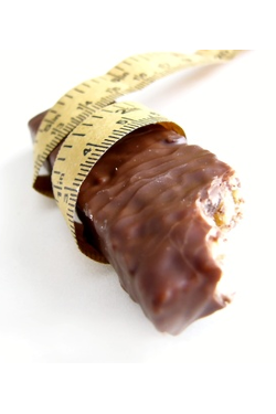 Barres chocolat fourrées vanille et bonbons croustillants hyperprotéinées Pharmapar PJ00491